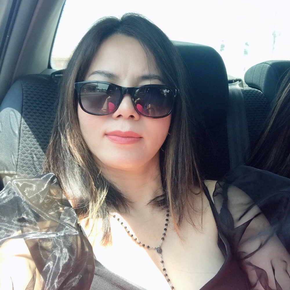 Meet your Posher, Nhung